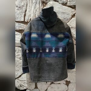Vintage Style Jacket with Blue and Gray Pattern